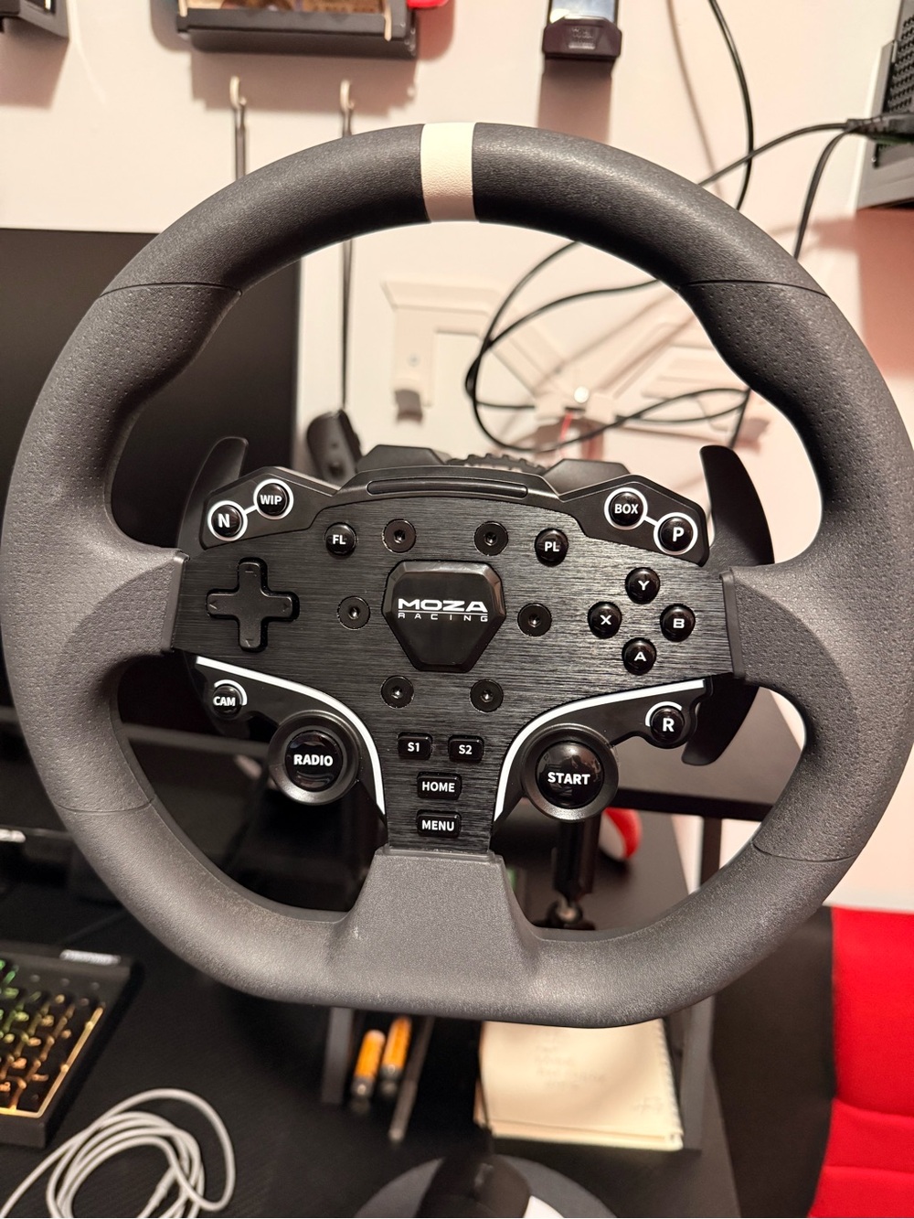 R3 Direct Drive Sim Racing Bundle - Black - Picture 3 of 5